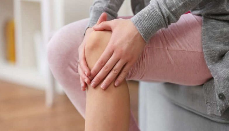 घुटनों के दर्द के लिए कारगर हैं ये उपाय