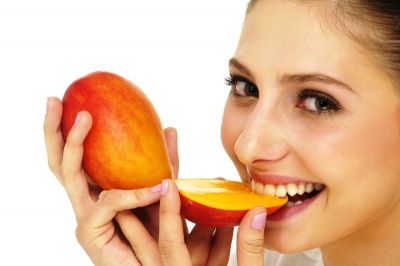 Here are some benefits of eating mangoes