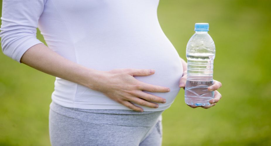गर्भावस्था में ना पिए प्लास्टिक की बोतल से पानी