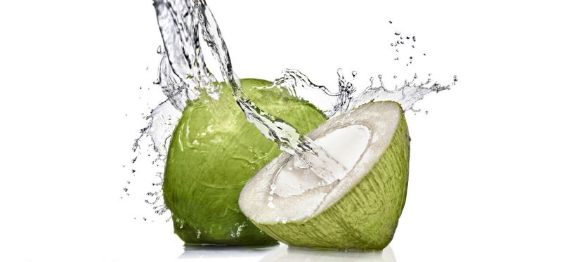 वजन कम करने में सहायक है नारियल का पानी
