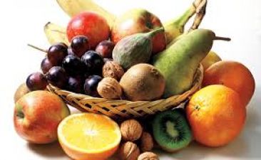 इन फलों को हमेशा छिलके के साथ ही खाएं, मिलेंगे पूरे पोषक तत्व