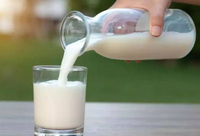 If You Notice These Symptoms, It's Time to Start Including Milk in Your Daily Diet