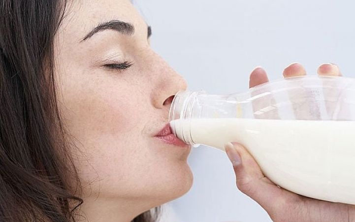 सर्दियों के मौसम में दूध पीने से हो सकता है आपकी सेहत को नुकसान