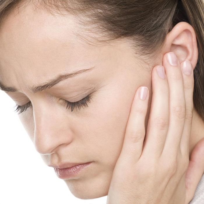 जानिए कैसे करे लहसुन से कान के दर्द का इलाज