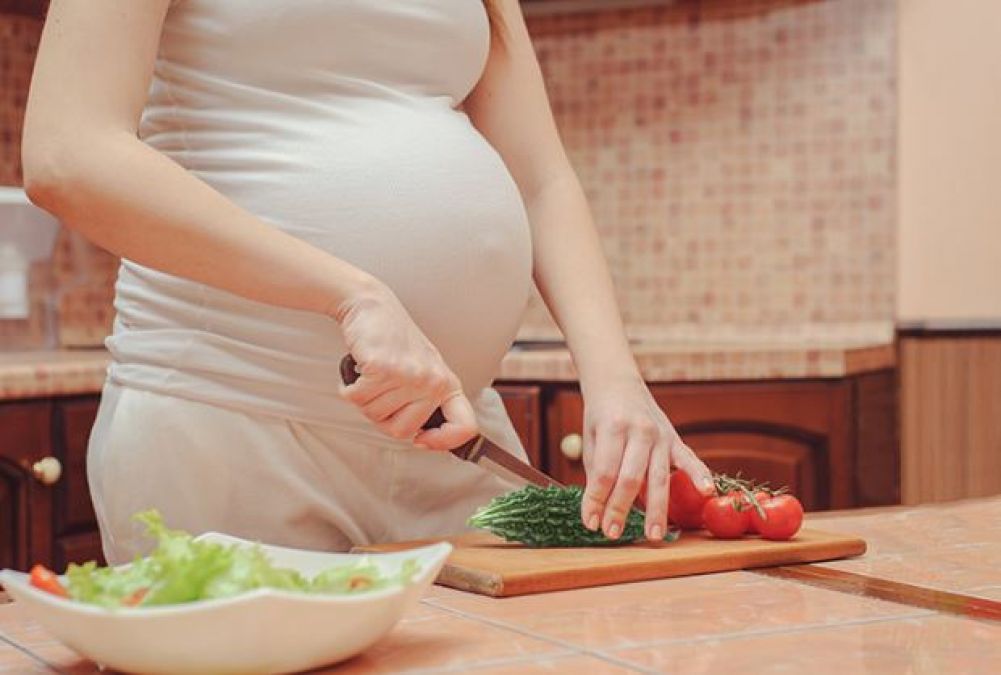 Eat bitter gourd during pregnancy, beneficial for mom and baby
