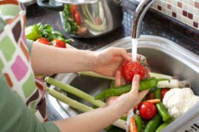 सब्जियों को धोने के लिए करे बेकिंग सोडे का इस्तेमाल