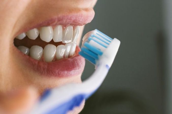 दांतों को साफ न रखने पर हो सकता है कैंसर
