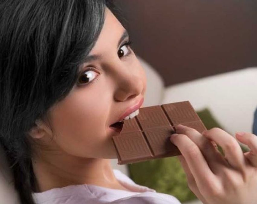 डार्क चॉकलेट से होती है दिल की बीमारी दूर, बनता है हेल्दी