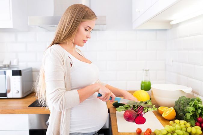 गर्भावस्था में करें संतुलित आहारों का सेवन