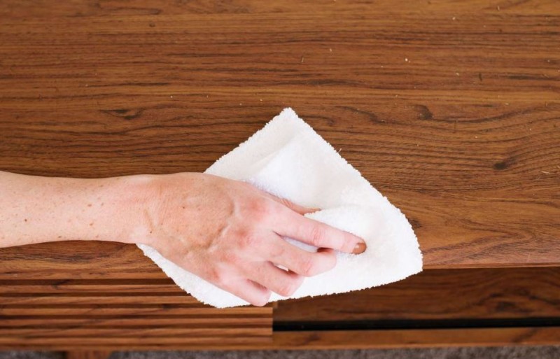 Do You Have Wooden Furniture? Clean It with These Tricks to Make It Shine Like New