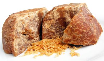 amazing benefits of eating jaggery