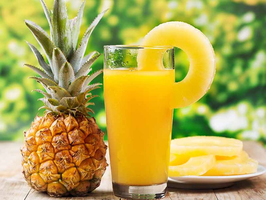 Pineapple juice is beneficial for the eyes