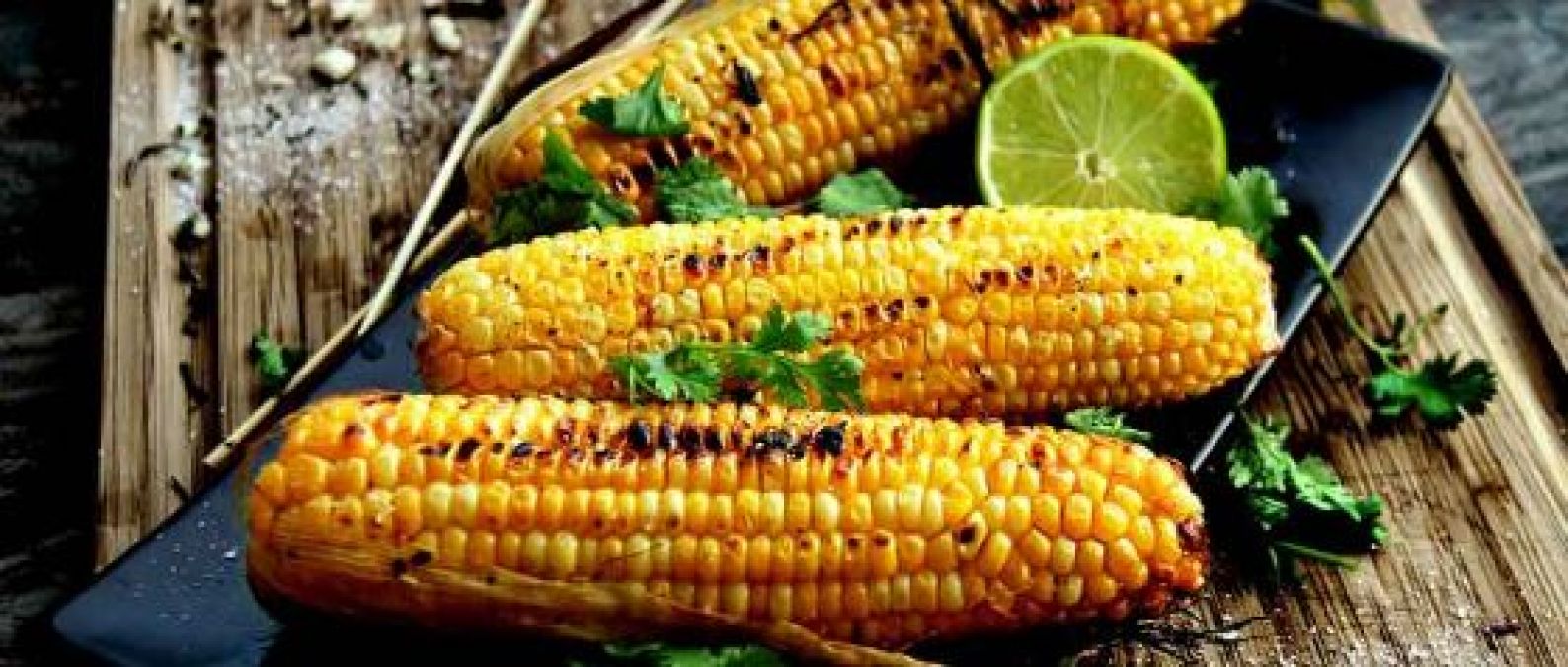 Eating sweet corn found in the rainy season gives great health benefits