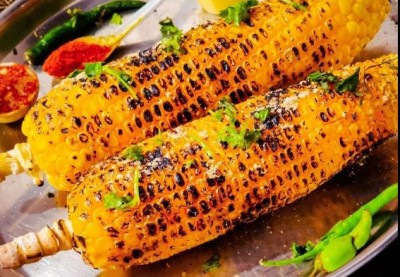 Eating sweet corn found in the rainy season gives great health benefits