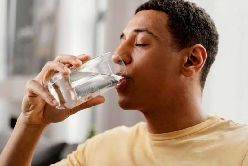 Are You Drinking More Water Upon Waking? Learn Its Disadvantages