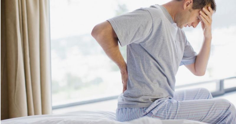 इन कारणों से हो सकती है पीठ दर्द की समस्या