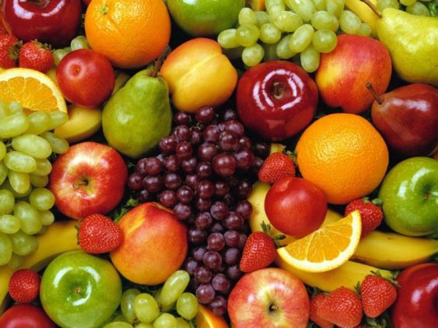 Monsoon Special: 4 Fresh fruits You Should Eat!