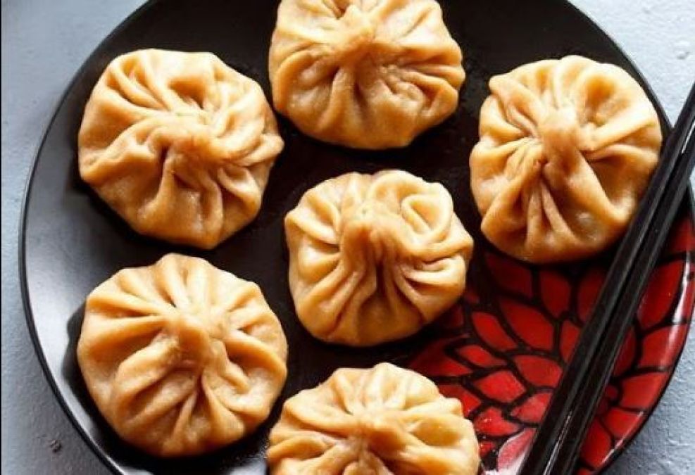 If you like to eat momos, then first read these disadvantages