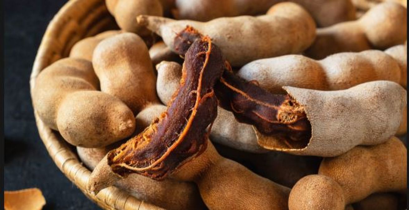 Tamarind is effective in reducing weight, also gives relief from eye pain