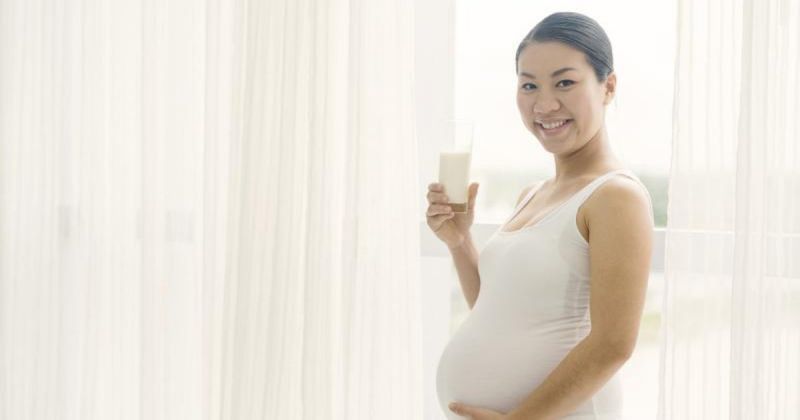 जानिये गर्भावस्था में दूध पीने के फायदे