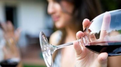 याद्दाश तेज़ करने के लिए पी सकते हैं शराब, शोध में हुआ खुलासा