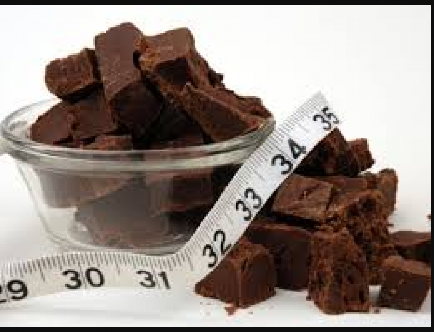 Dark chocolate is helpful in reducing weight, know other benefits