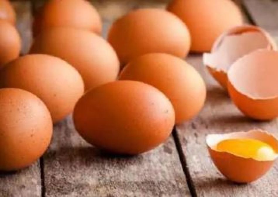 Excessive intake of eggs increases the risk of heart attack