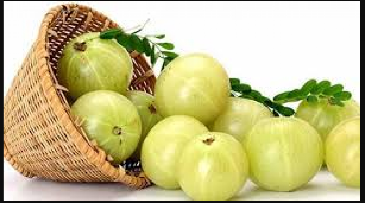 You will be surprised to know the healthy benefits of amla mixed in winter