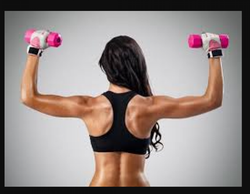 Do these exercises to get attractive shoulders