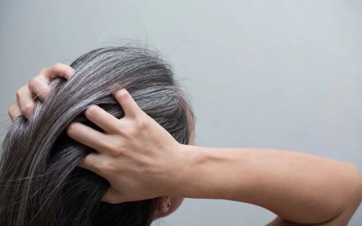 If Your Hair is Prematurely Graying, Try This Method for a Solution