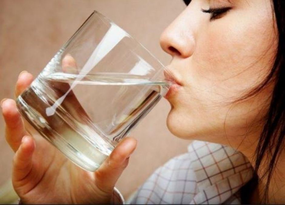 Are 8 glasses of water really necessary for the body?