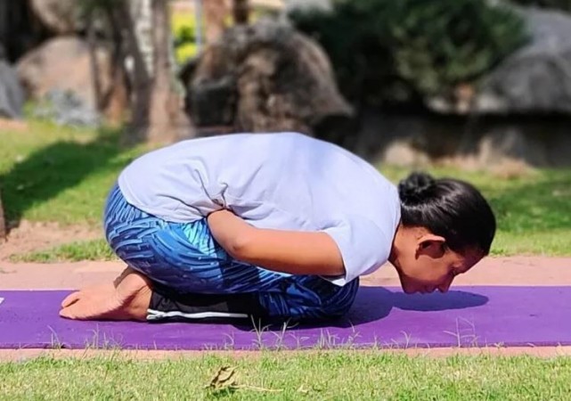 How to Perform Mandukasana? Method and Benefits for Various Health Conditions