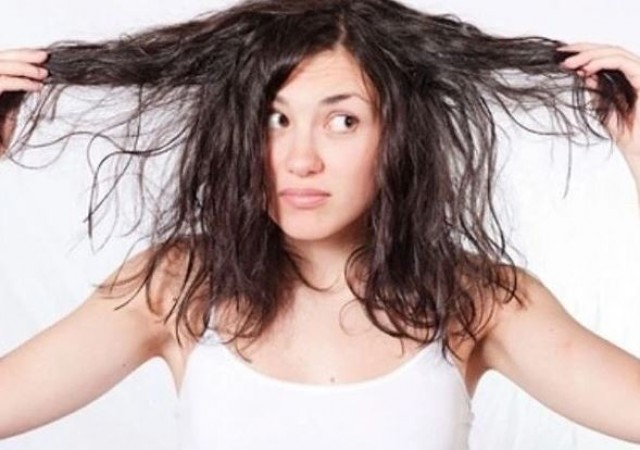 Is Applying Oil Making Your Hair Sticky? Follow These Measures