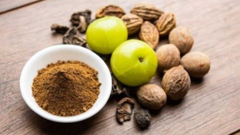 Eat These 2 Ingredients Mixed with Triphala to Remove Bad Cholesterol from the Body