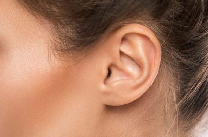 घरेलु तरीके से करें कान की सफाई