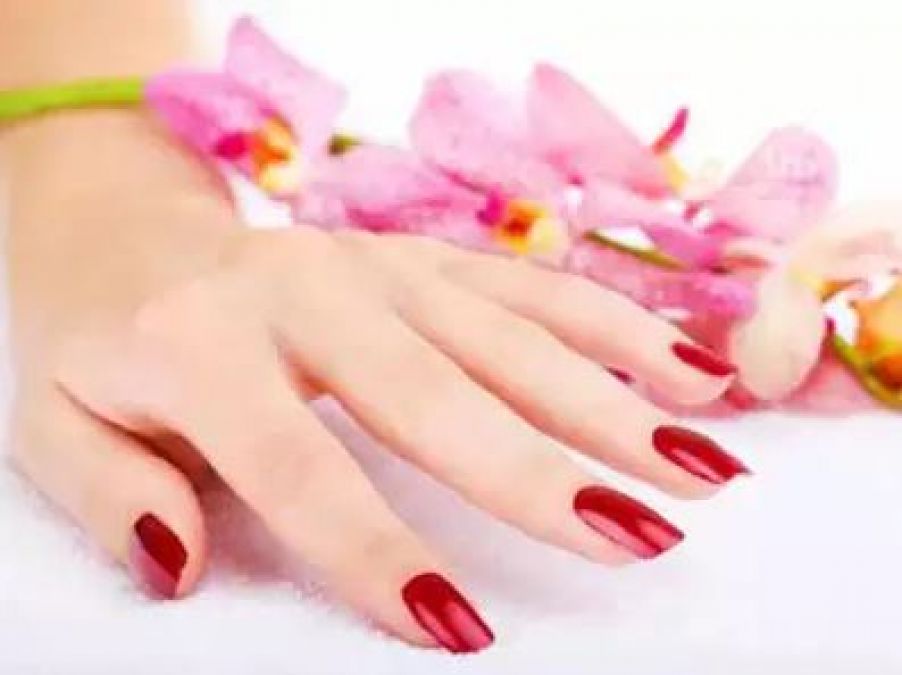 Try this 2 Easy Tips To Make Nails Beautiful