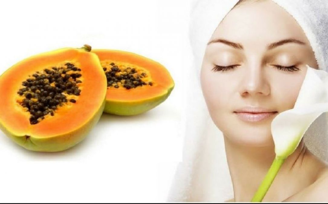 Beauty benefits of papaya: Apply Raw Papaya on the face for a glowing skin