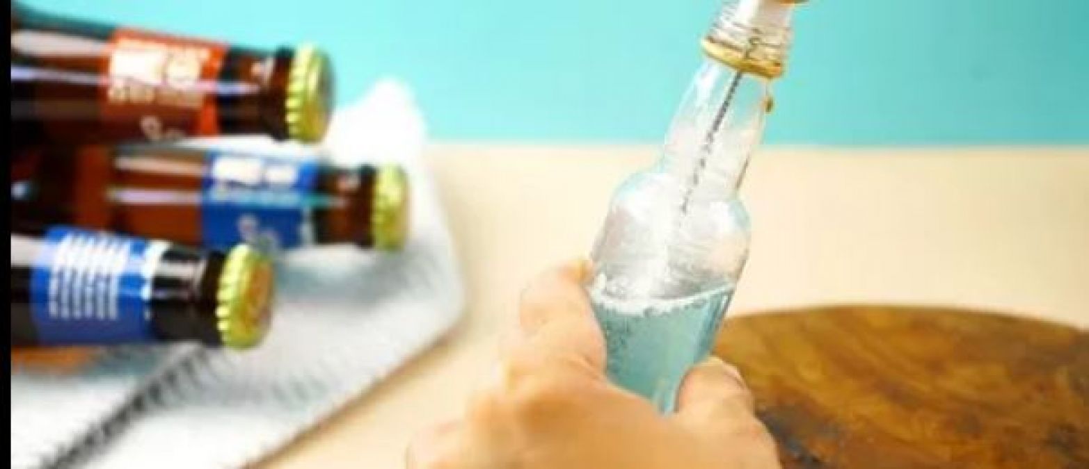 How to clean glass and plastic water bottles, know home remedies