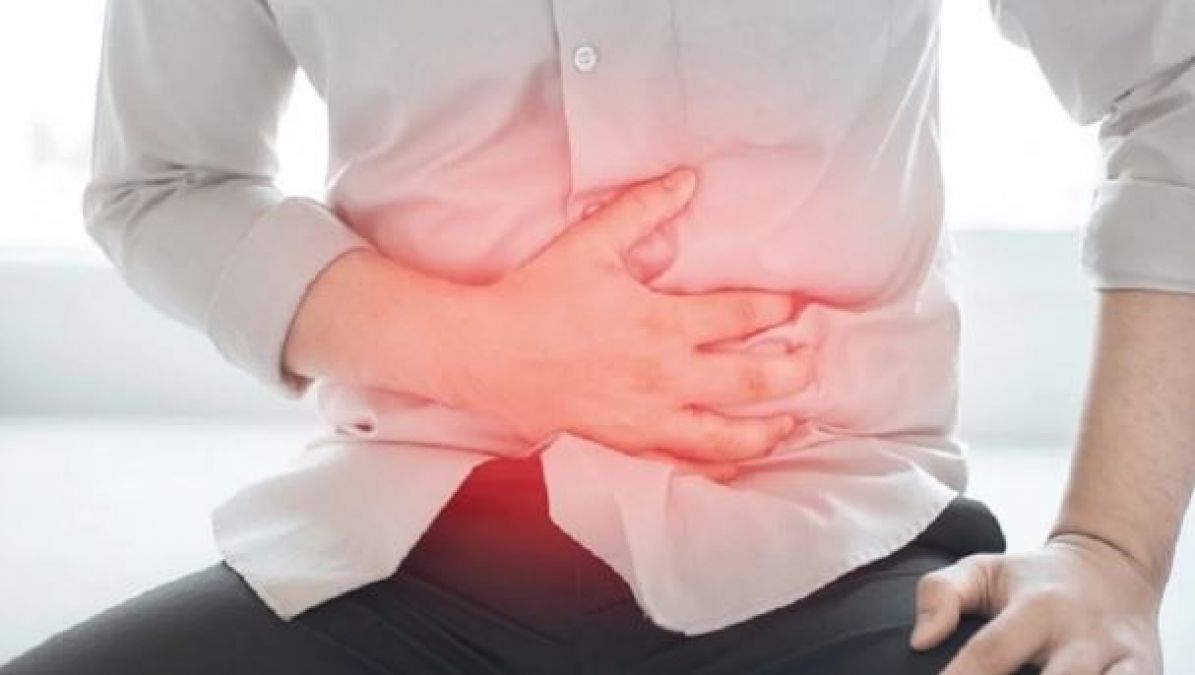 Upset over stomach swelling after eating, so try these home remedies