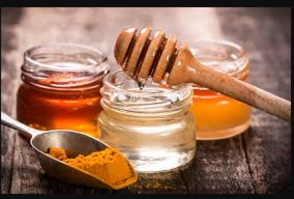 This face pack made of honey will give double nutrition to the skin in winter