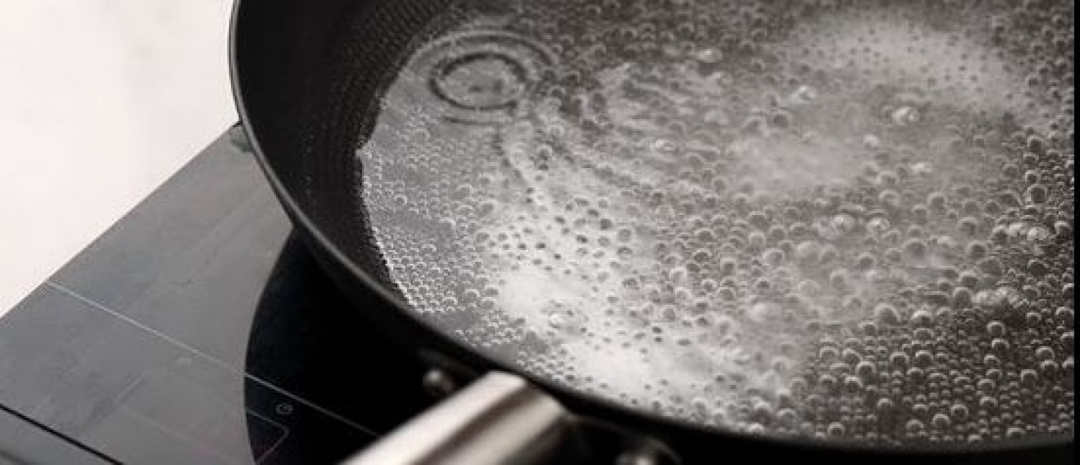 These tips will come in handy to clean the non-stick pan, the brightness will remain.