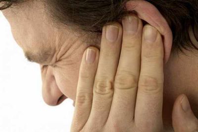 कान के दर्द से निजात पाने के कुछ घरेलु उपाय