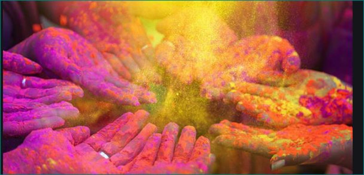 Ways to remove Holi stained clothes washed