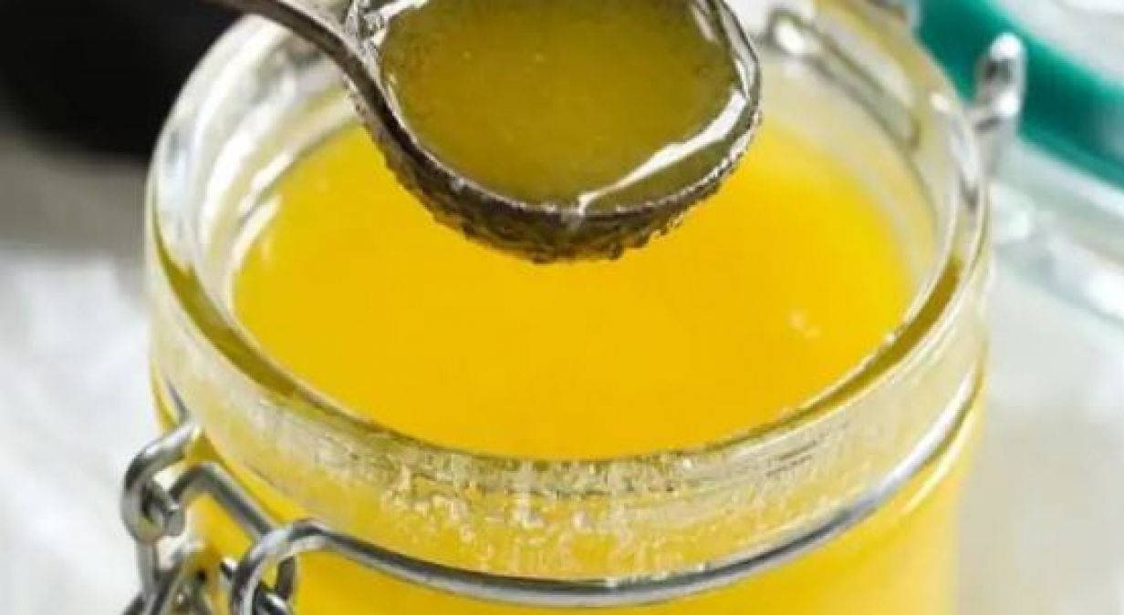Glasses will disappear from the eyes if you put ghee in the nose every day
