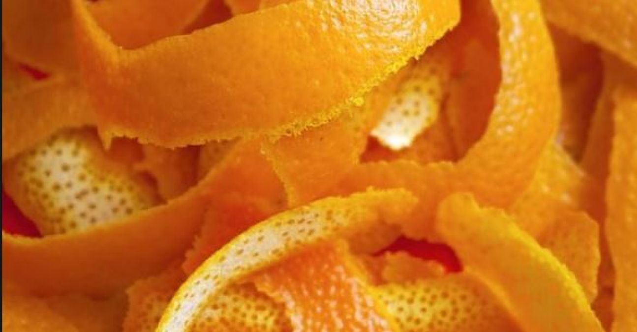 अच्छी नींद से लेकर डैंड्रफ खत्म करने में लाजवाब है संतरे के छिलके, ऐसे करने इस्तेमाल