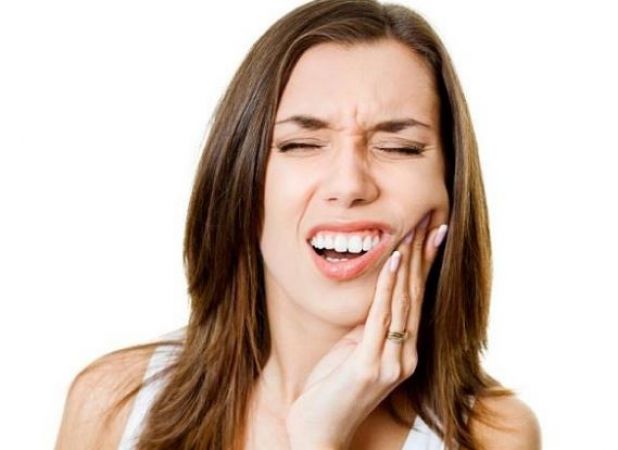 दांतों की कैविटी को दूर करने के लिए असरदार हैं ये उपाय