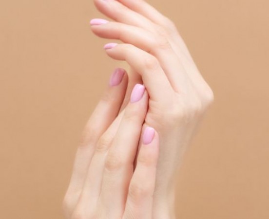 Try these home remedies to get soft hands