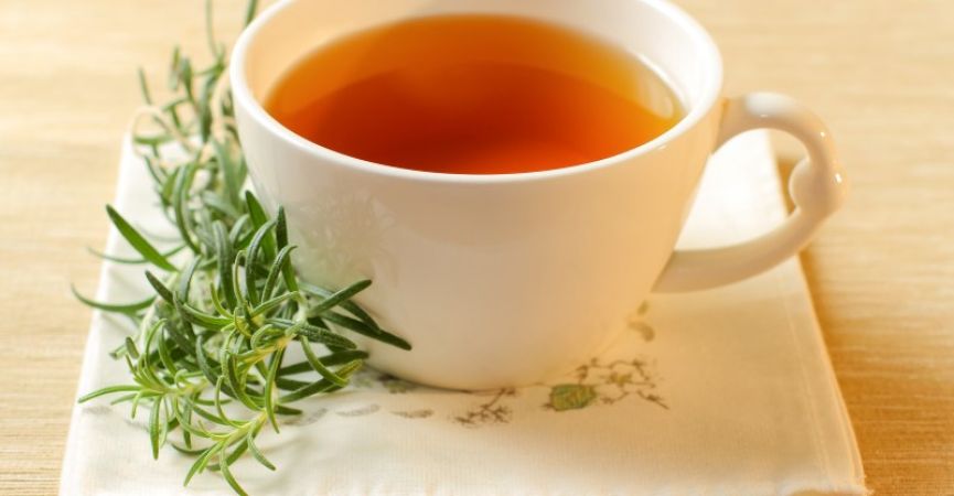 गठिया रोग से छुटकारा दिलाती है रोजमैरी की चाय