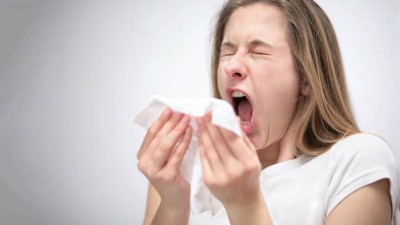 If you sneeze as soon as you come out in the sun, then it is not an allergy, know about it.
