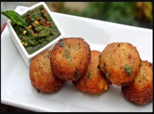 Here's recipe of delicious Banana Tikki for fast